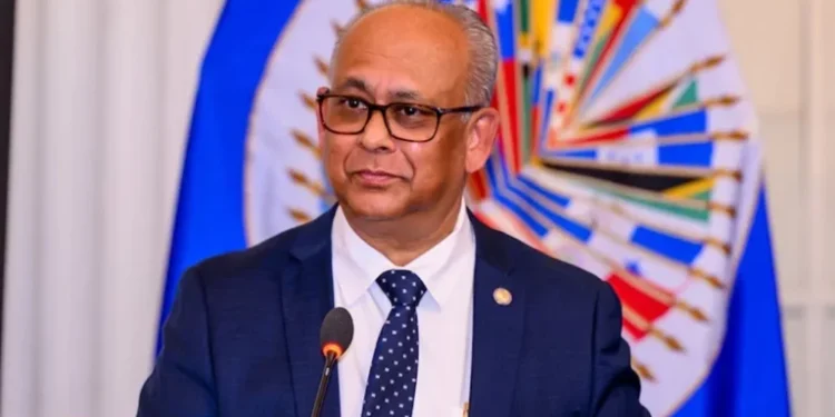 Albert Ramdin