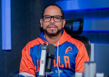 John Carmona presidente de la Academia La Javilla