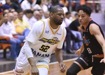 TERRELL HOLLOWAY DEFENDIDO PO RICHARD BAUTISTA