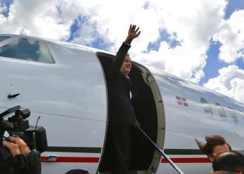 abinader avion viaje