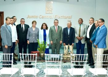 PRD pide sanciones a dirigentes del PRM