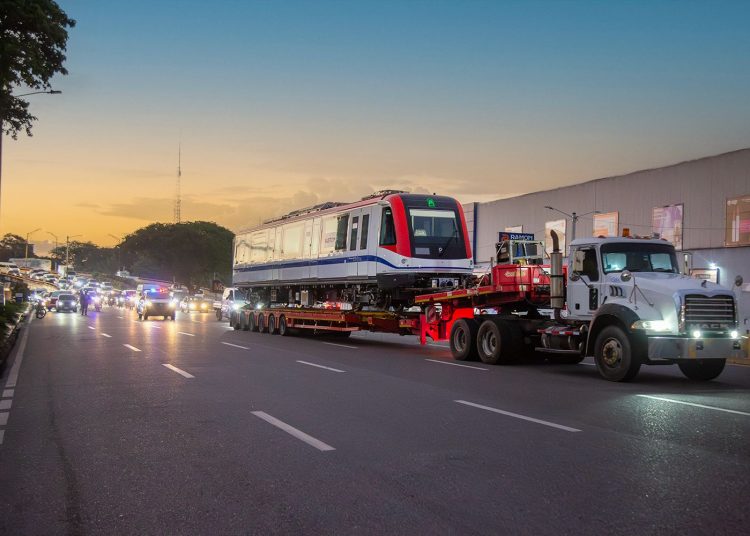 llegan vagones del Metro de Santo Domingo