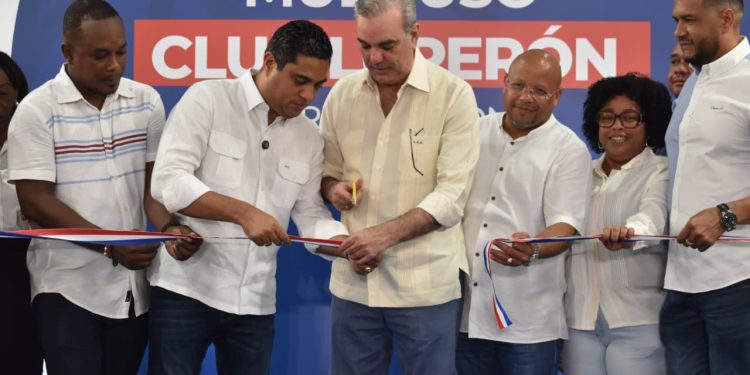 Abinader y Kelivin Cruz
