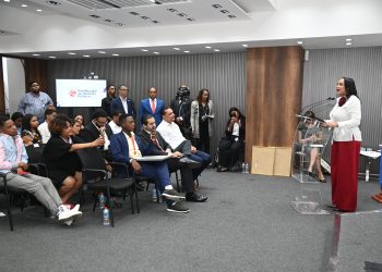 Jóvenes politicosen el Congreso