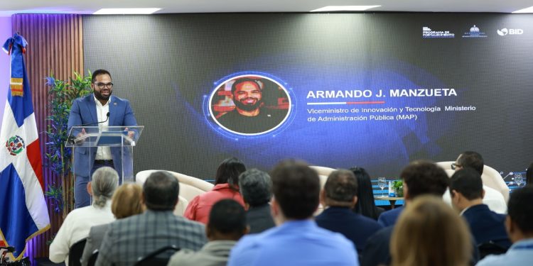 Armando Manzueta, viceministro de Innovación y TecnologIa del MAP