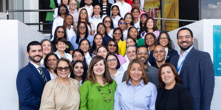Registradores mercantiles de todo el país se reúnen en la Cámara Santo Domingo