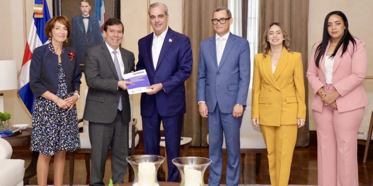 Abinader y Cepal