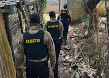 Arrestan dos hombres en azua y ocupan más de 7, 000 gramos de presunta cocaína