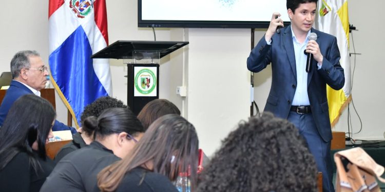 Dominicano lider IA
