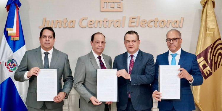 JCE acuerde para equipo de celula