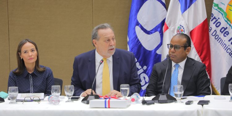 Onu turismo y Camara de Diputados