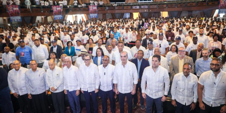 Abinader y lideres sindicales