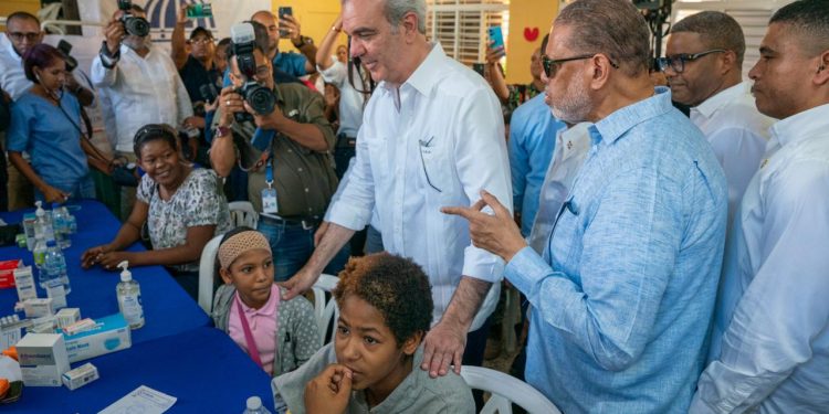 Abinader y modesto Guzmán