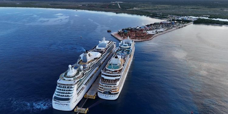 Cruceros en Pedernales