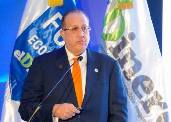 Magín Díaz, ministro de Hacienda y Economía