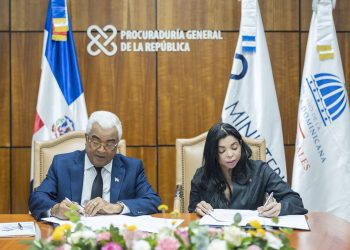 PGR firma acuerdo CEA JPG