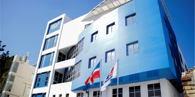 Fachada del Indotel (1) (1)