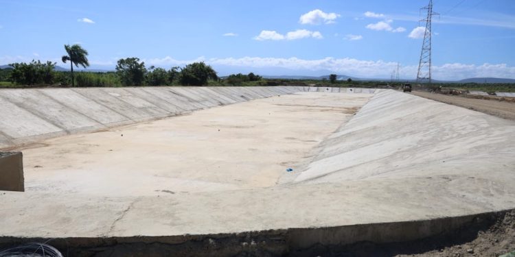 laguna para aguas residuales Mao