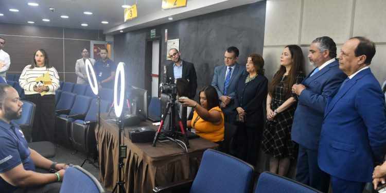 JCE entregara primera cédula