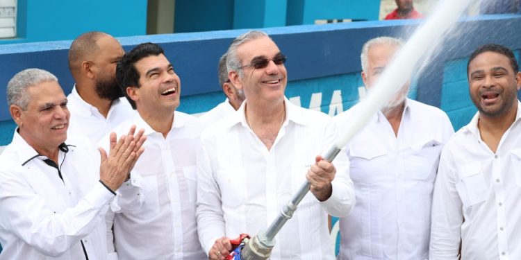 Abinader y Wellington Arnaud