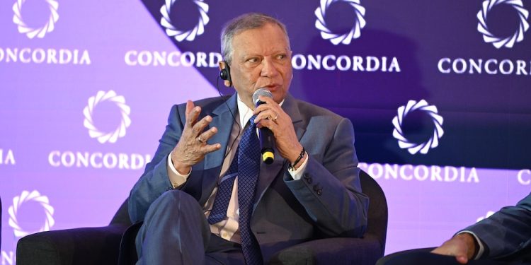 El presidente ejecutivo del Banco de Reservas de la República Dominicana, doctor Leonardo Aguilera,