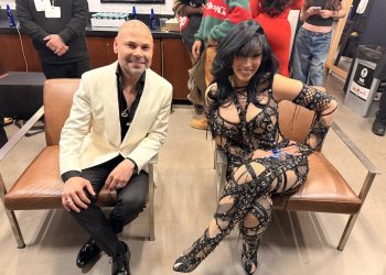 El Prodigio y Cardi B, en el programa estadounidense “Saturday Night Live”, uno de los más influyentes del mundo.