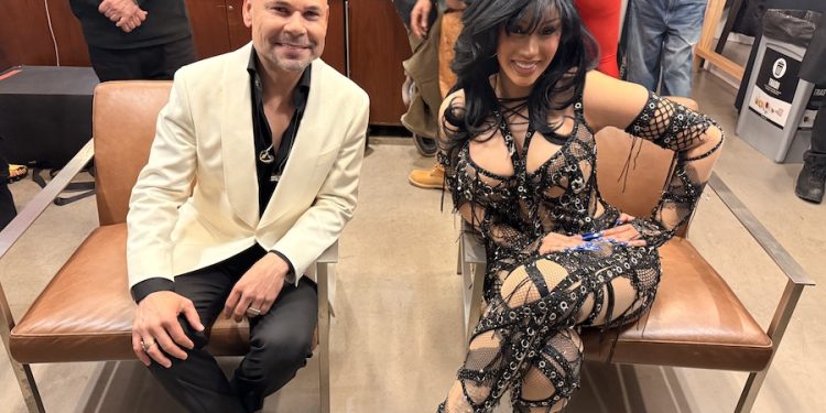 El Prodigio y Cardi B, en el programa estadounidense “Saturday Night Live”, uno de los más influyentes del mundo.