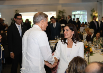 leah campos y roberto alvarez