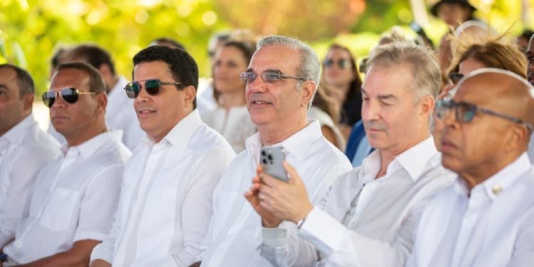 Abinader y David Collado