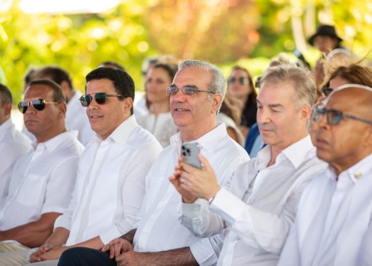 Abinader y David Collado