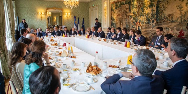 Abinader y empresario