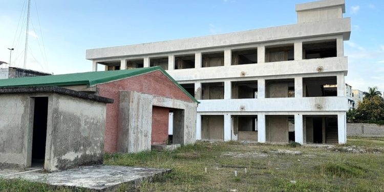 Cancino adentro esceula