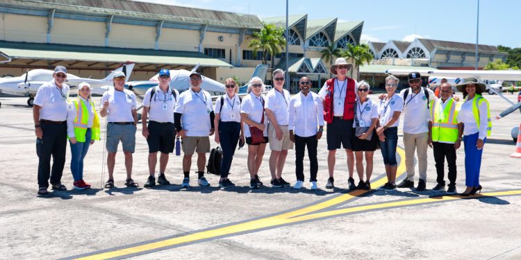 DA y avioneta en Samaná
