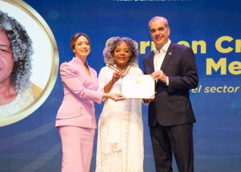 Golria reyes y Luis Abinader