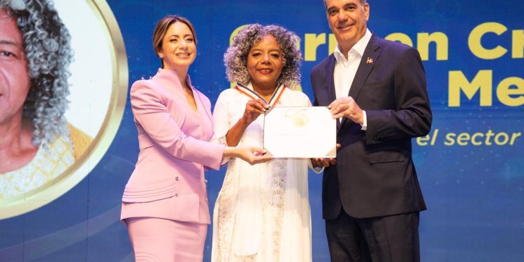 Golria reyes y Luis Abinader