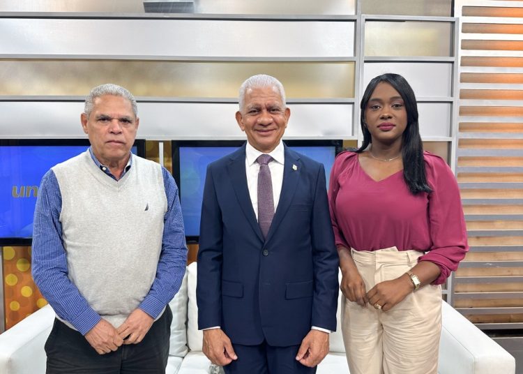 Ricardo de los Santos uno mas uno