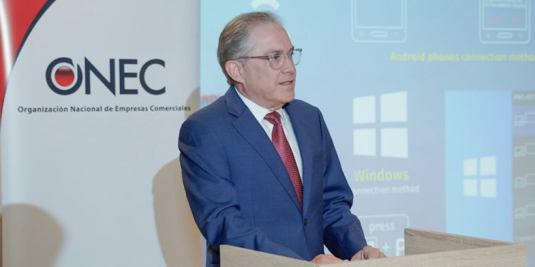 Ernesto Martínez Staffeld, presidente de la ONEC