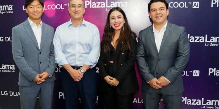 1 Andrés Chung, Mario Lama, María José Cáceres y Ángel Ramos