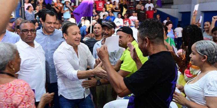 Abel llegando al bajo techo Bermúdez