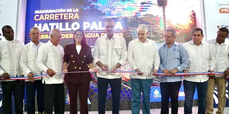 Abinader inaugura carretera