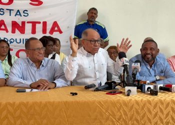 Centrales sindicales piden a Abinader retirar la reforma del Código de Trabajo si no se respeta el acuerdo tripartito