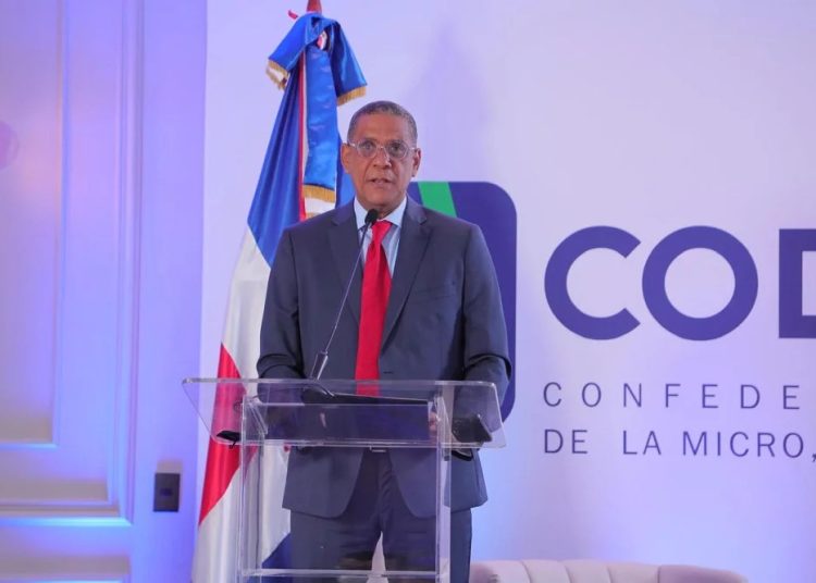 Fernando Pinales presidente de Codopyme