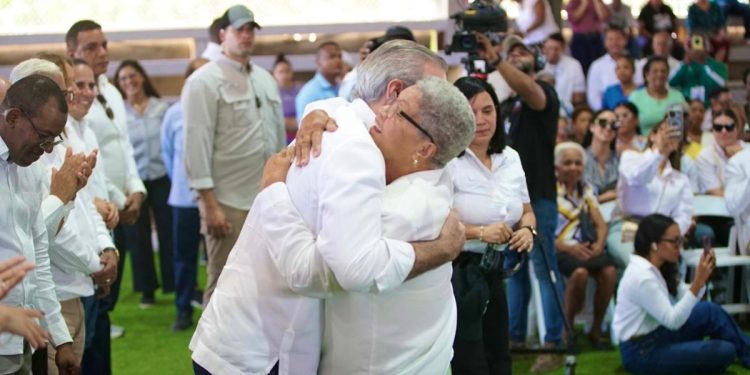 abinaderabrazo smana