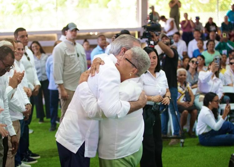 abinaderabrazo smana