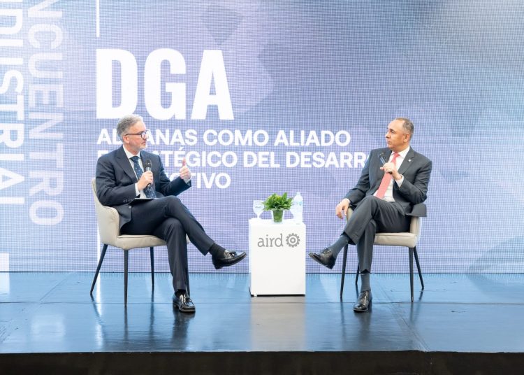 AIRD destaca rol estratégico de Aduanas para fortalecer competitividad y desarrollo productivo