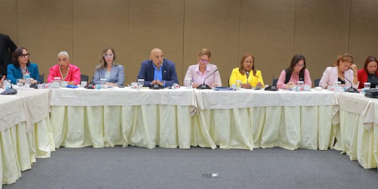 Comisión de Familia CD y Fao