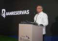 Doctor Leonardo Aguilera, presidente ejecutivo de Banreservas, durante la apertura del Welcome Center de Punta Bergantiěn.