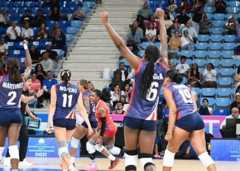 Jugadora de Cuba celebran