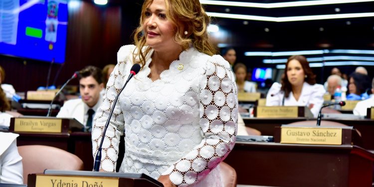 Ydenia Doñé diputada