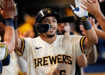 milwaukeess mlb